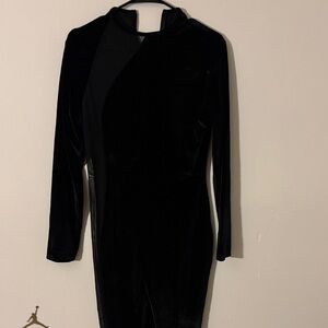 Chic Long Sleeve Black Dress